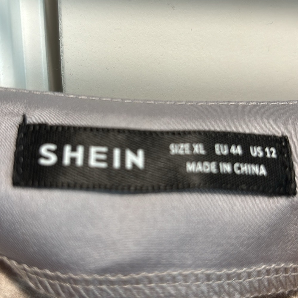 Schein gold and silver blouses